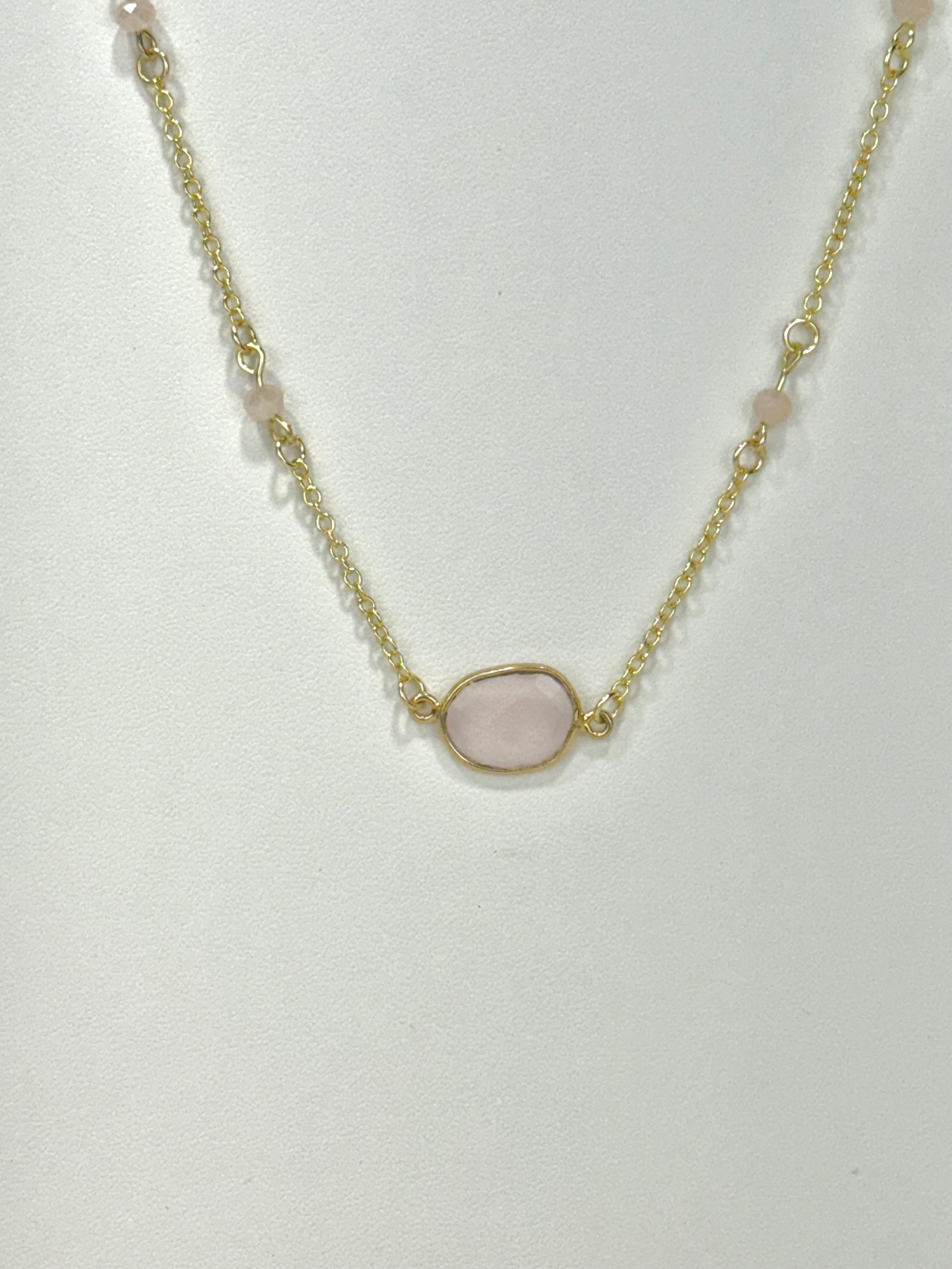 Rose Quarts pendant & bead Necklace